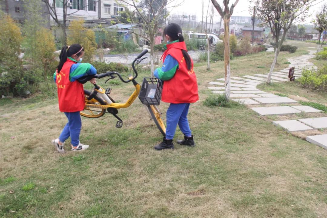 春风十里，不如学雷锋的你——双流区九江小学开展学习雷锋活动