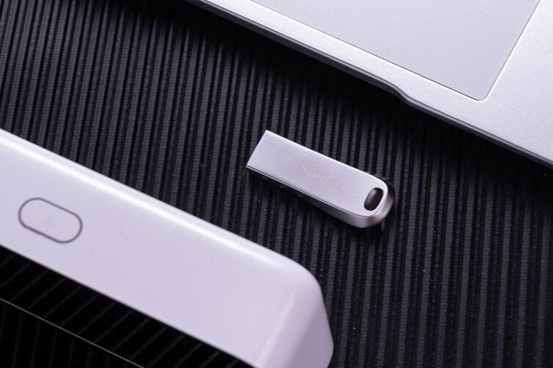 数据安全很重要，自带“保险箱”的闪迪大容量U盘推荐