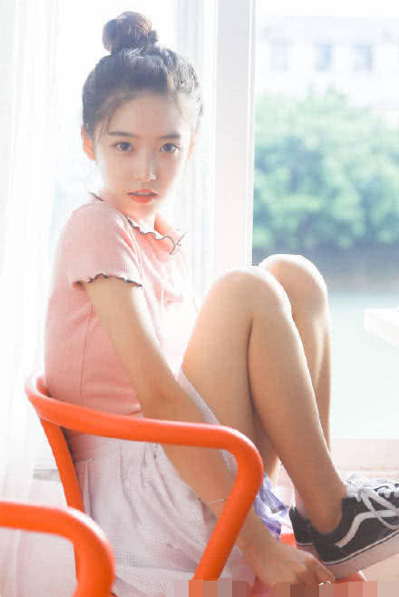 Before half Tibet forest is exposed to the sun, male friendly traffic accident dies, and her be indifferent to sth, change head portrait to prepare to reappear? 