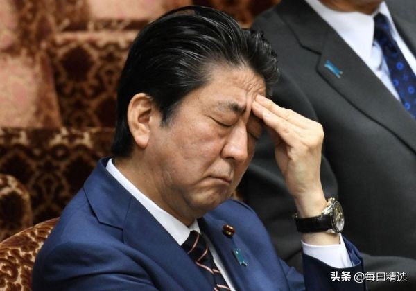 美国将矛头对准日本，安倍果断打响“反美第一枪”