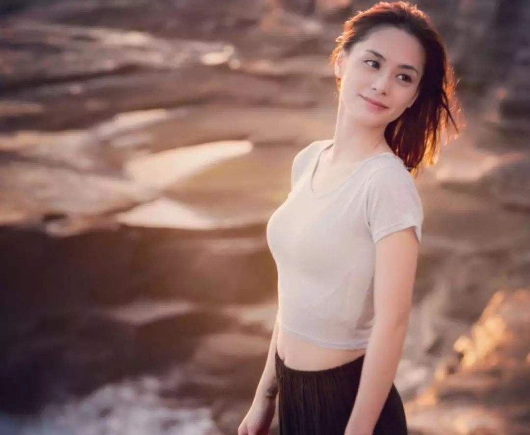 阿娇头部受伤什么情况阿娇在下榻的酒店房间发生意外引网友激烈讨论