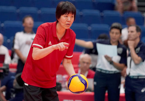 中国女排大猜想！郎平或可雪藏7仙女，李盈莹领