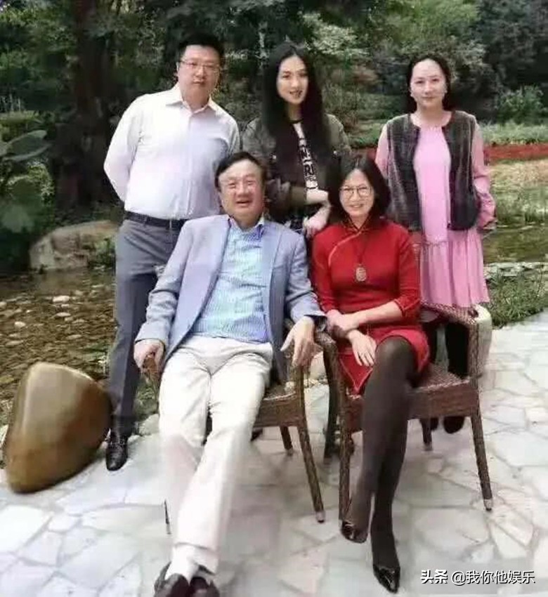 Yao Anna of Ren Zhengfei's daughter wears navel to install miniskirt, strong song heats up Wu Daxiu to be proud person appearance
