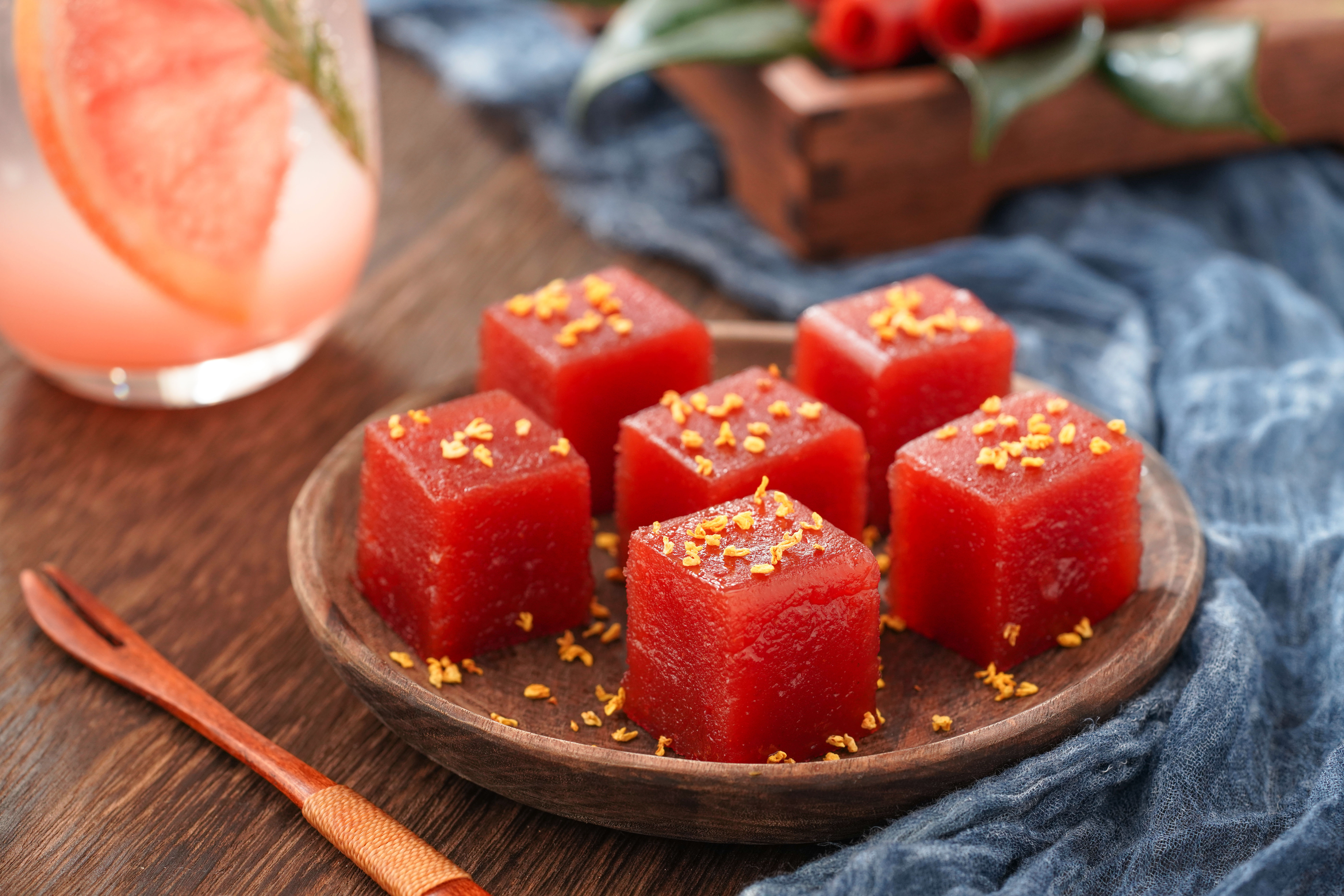 自制山楂糕消食开胃,激发你的食欲!酸酸甜甜无添加,健康美味