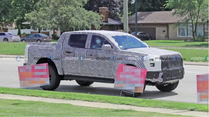 保时捷Macan EV内饰曝光;奇瑞新产品或将命名QQ冰淇淋