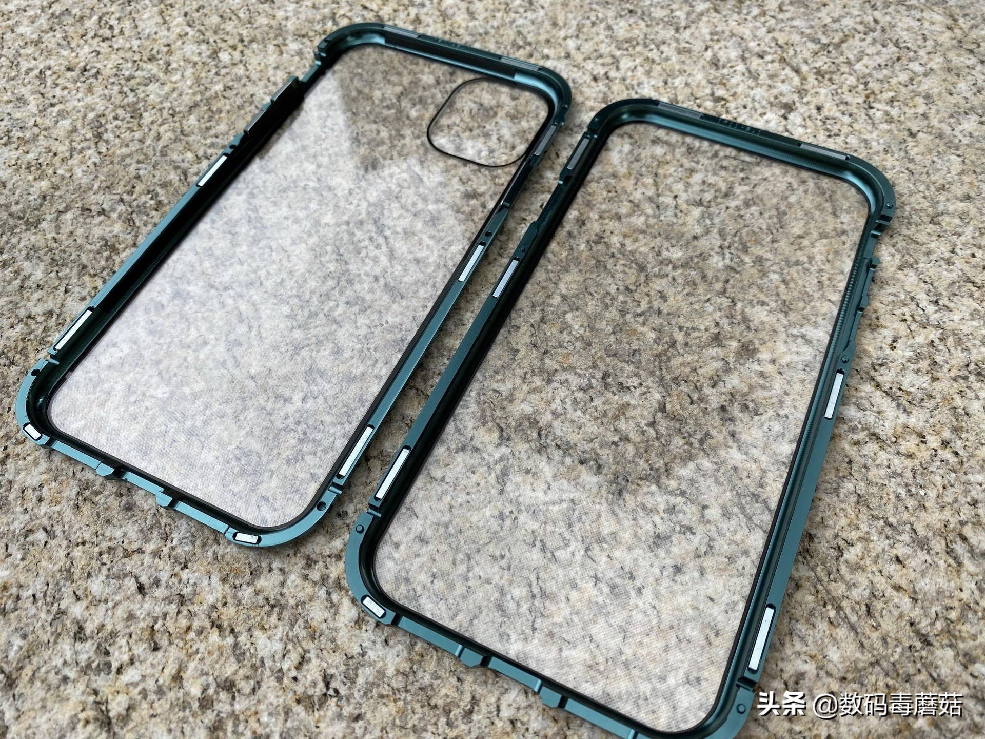 Come from the warning of 16s of evil spirit a group of things with common features: Mobile phone carapace must be bought prevent truly fall, otherwise...