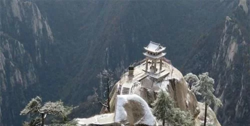 华山“四大谜”, 用科学无法解释，探险家给出答案是“神仙所为”