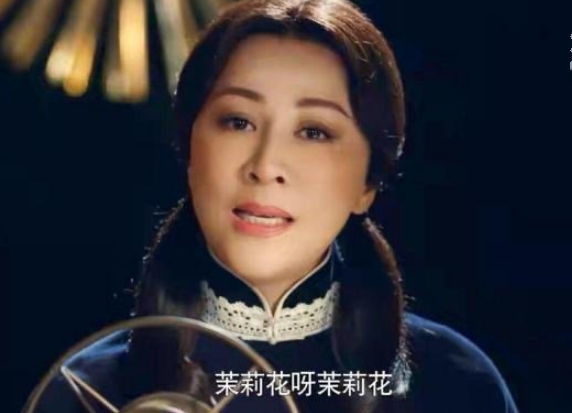 一把年纪还演少女，赵丽颖演13岁周翡，刘晓庆