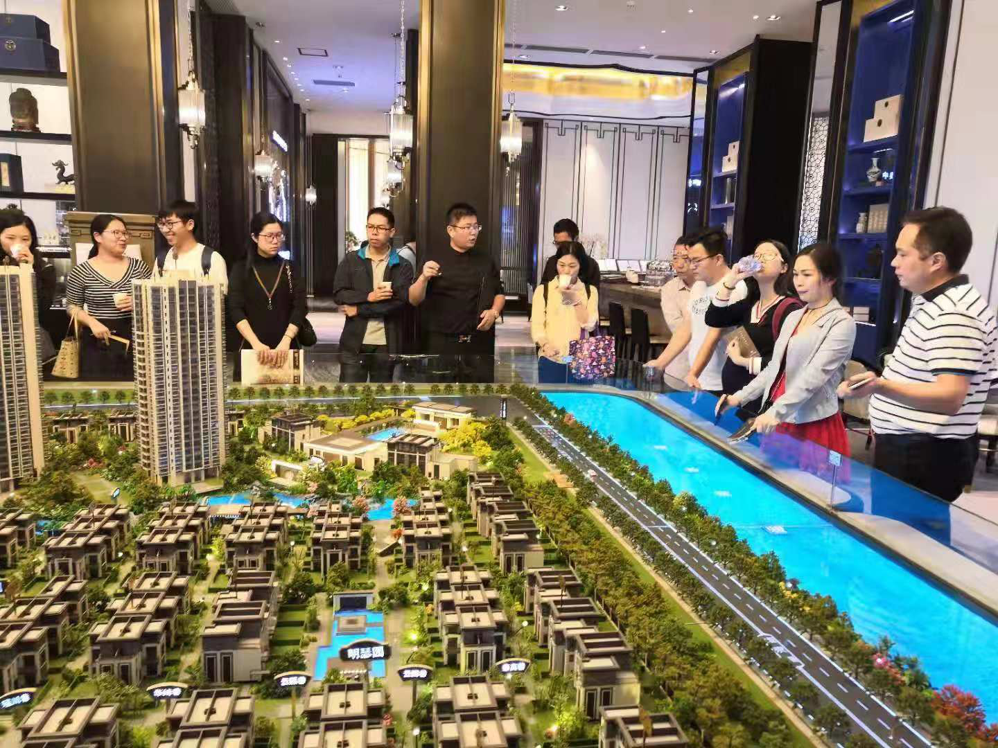 为什么非全日制研究生比全日制学费贵那么多？原来是这么回事