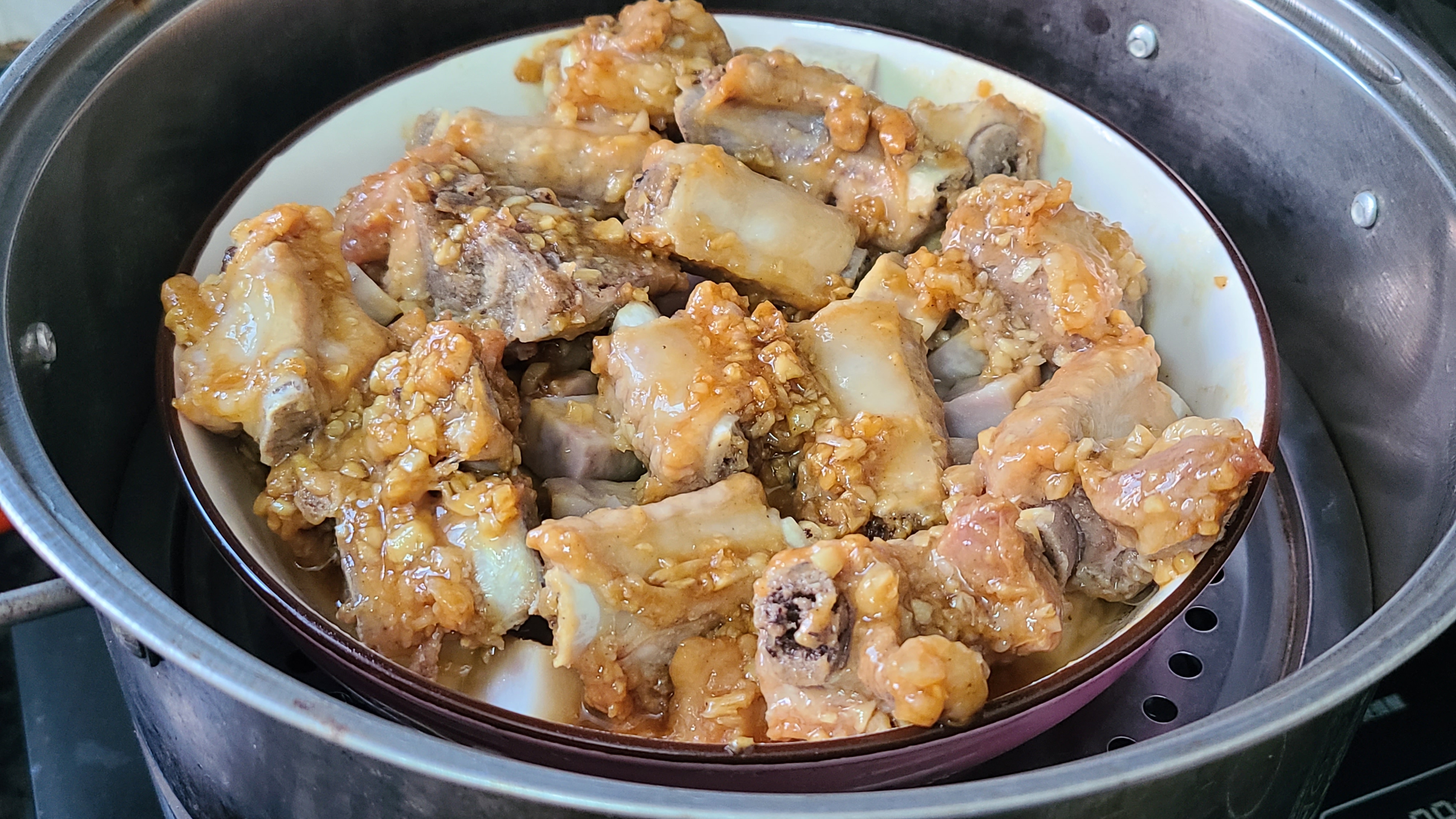 蒸排骨，又香又軟糯的一道家常菜，營養美味又簡單