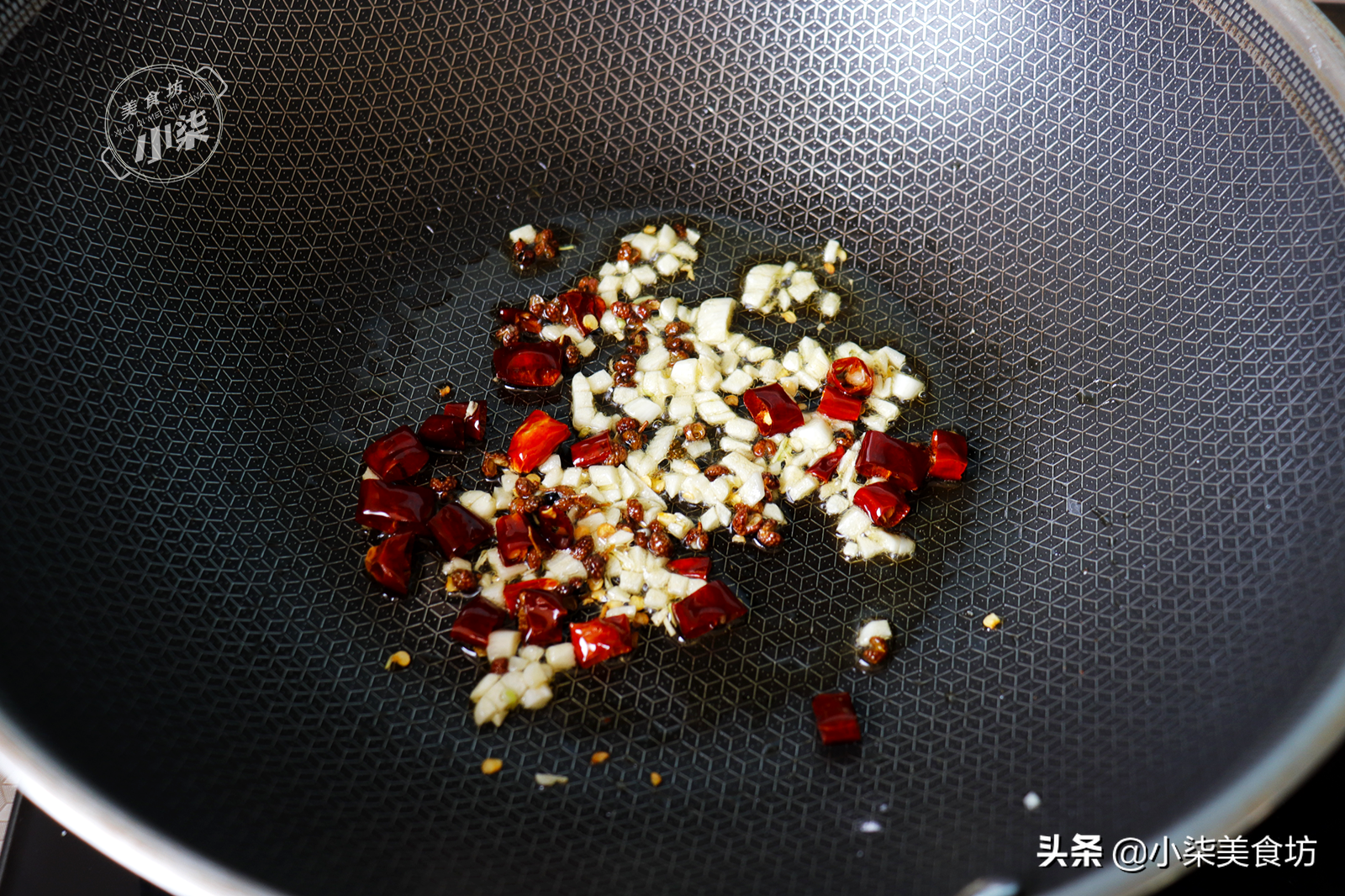 圖片[14]-過年特色美味“干煸藕絲”的做法 出鍋香辣酥脆 下酒又下飯-起舞食譜網