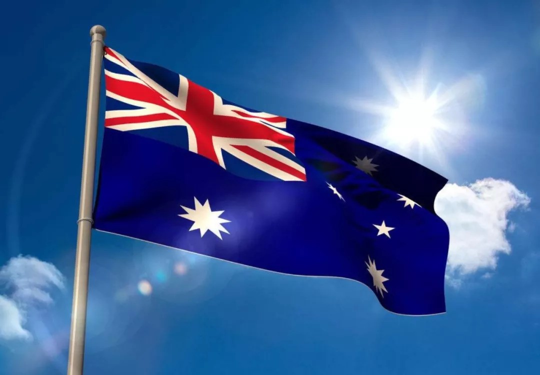 �˺��Բ��󣬵������Լ�ǿ���⽻��һ�仰�򷢰Ĵ���������̨��