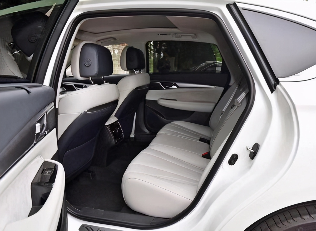 ��������Ʒ�Ƹ߶��д��ͽγ��������ݻ���ʵ������