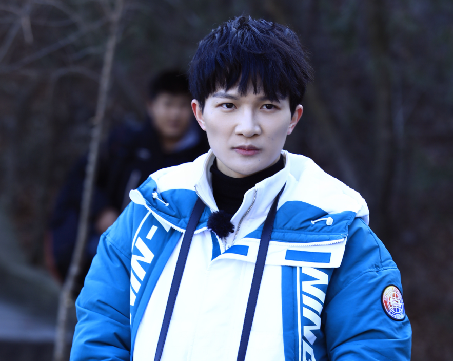 《歌手》冠军难预料，谁拿奖杯都怕“被喷”，