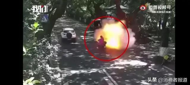 網(wǎng)購愛瑪電動車發(fā)現(xiàn)電池貨不對板，客服稱是合格證做錯了