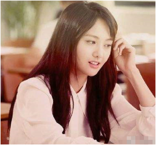 郑爽坦言自己不是很想演偶像剧，直言会在生活