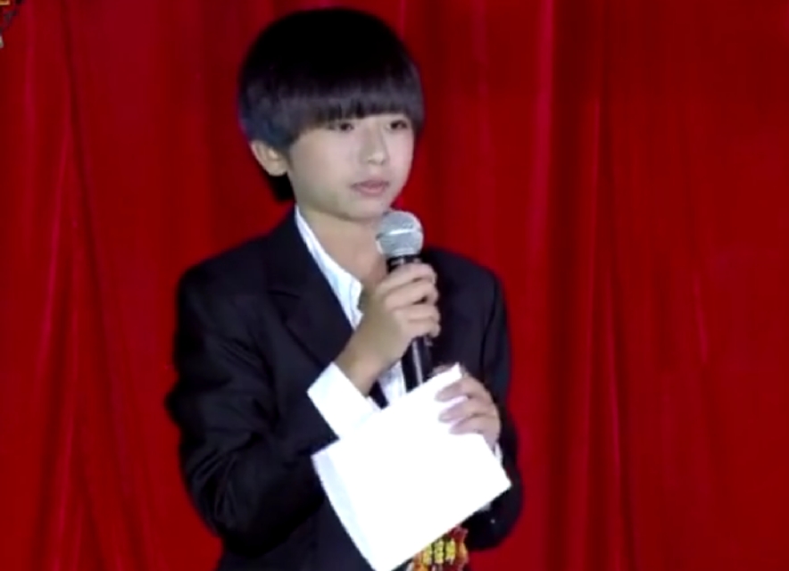 八年前这部综艺，刷掉了蔡徐坤鞠婧祎，冠军刘雨昕却成为回锅肉
