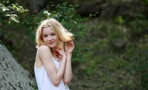 俄罗斯姑娘想嫁中国，不要房子不要彩礼，唯一