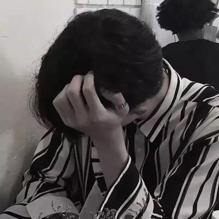 男生霸气冷酷动漫头像照片