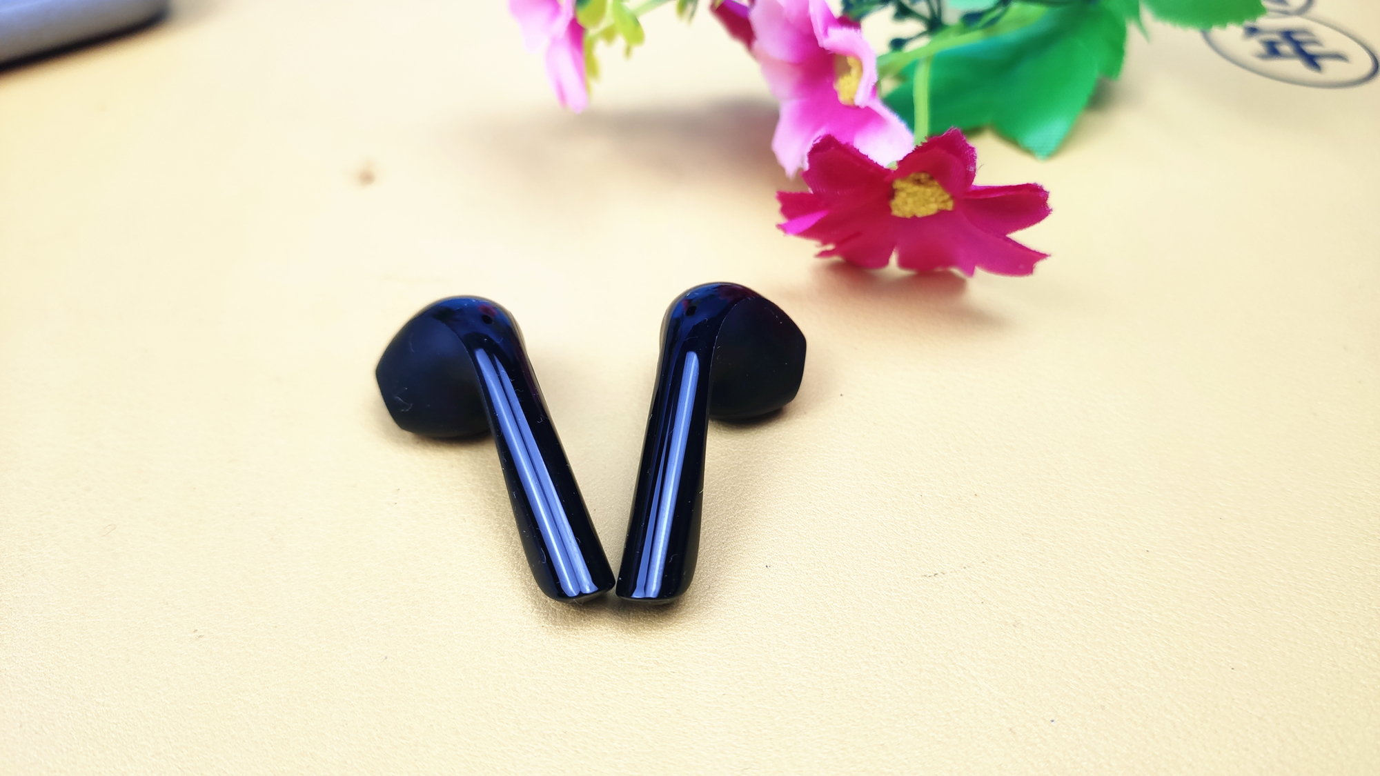 千元級聲學音質 Jeet One 真無線藍牙耳機 資訊咖