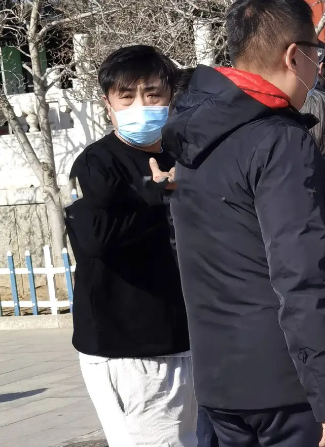 Zhao Yingjun memorial meeting is held, go grieving over before numerous star, when sending off not him comply with last wish