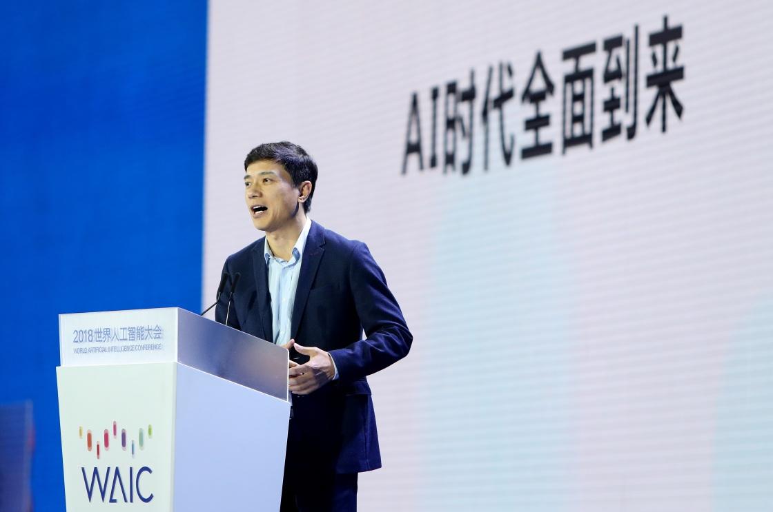 美团、苏宁都撤了，百度为何放不下智能云？