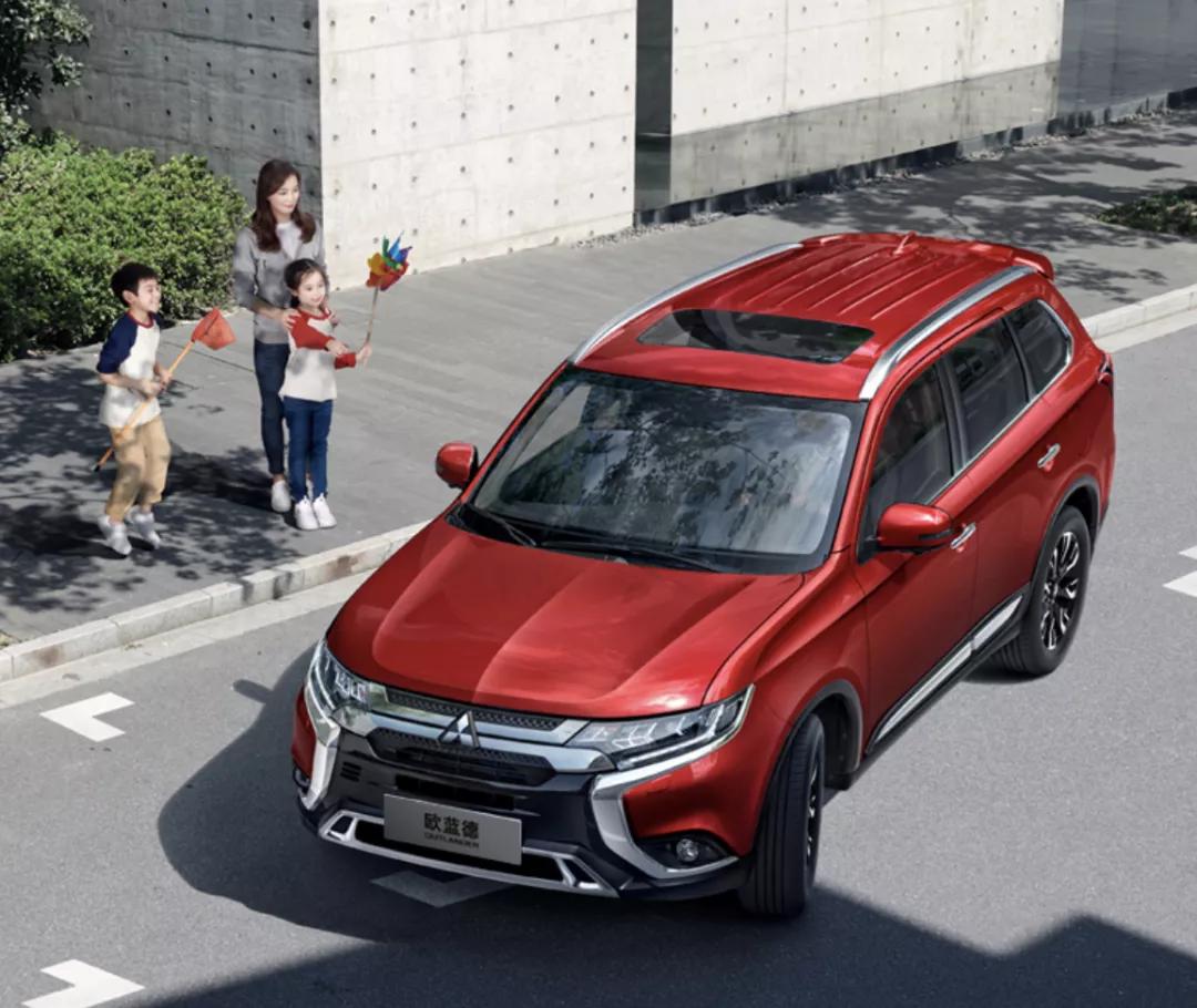 十万级具有越野基因的车型，指南者与欧蓝德谁更强？