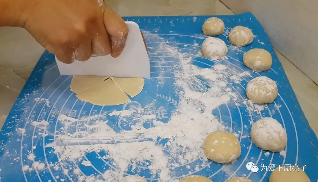 油條這樣做太好吃了，筷子夾一下，鬆軟又香甜，比吃麵包還舒服