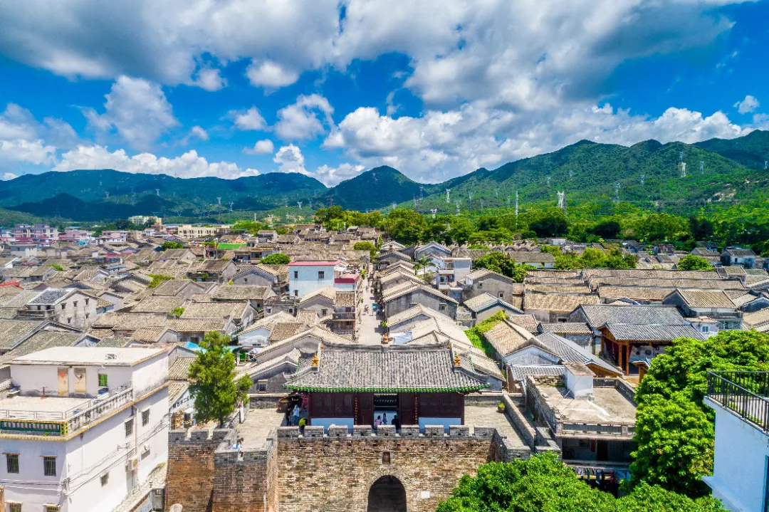 打卡深圳海边庭院ins风网红民宿,假装在国外度假丨巢里巢外