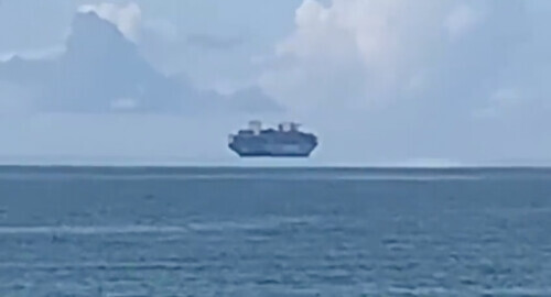 广东“空中飞船”，悬浮在半空，专家说不是真的，是如何形成的？