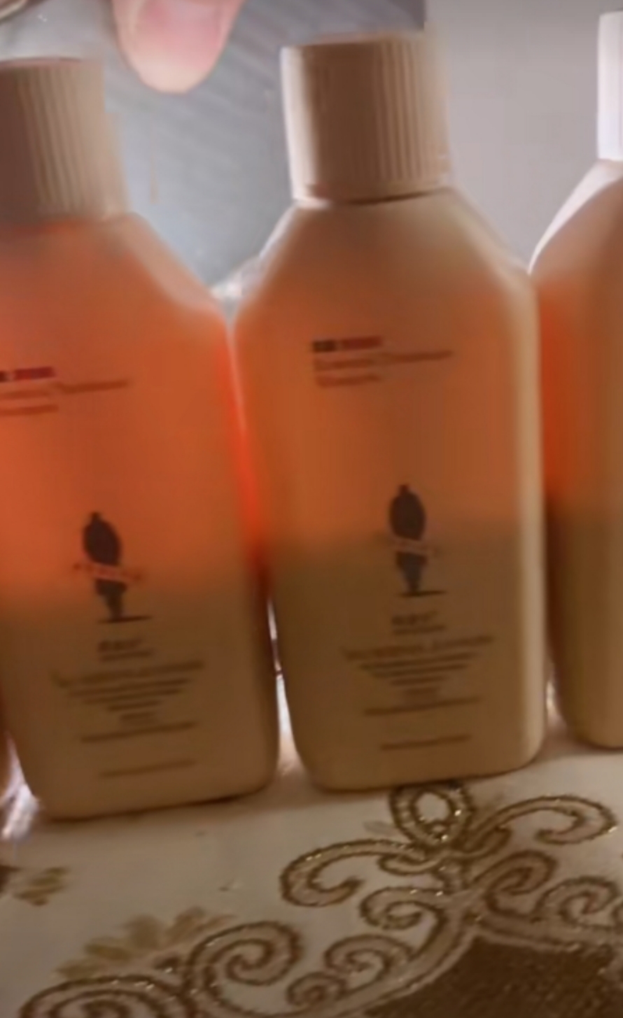 网红辛巴回应燕窝像糖水到底什么情况,直播卖货质量问题?