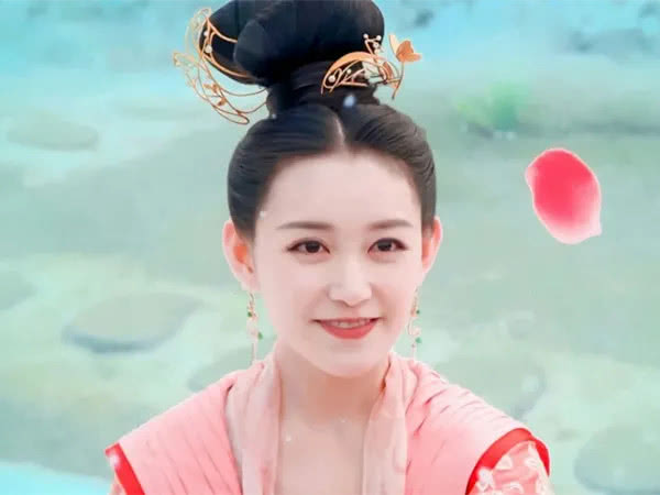 赵今麦的古装，蒋依依的古装，看到邓恩熙：未来可期