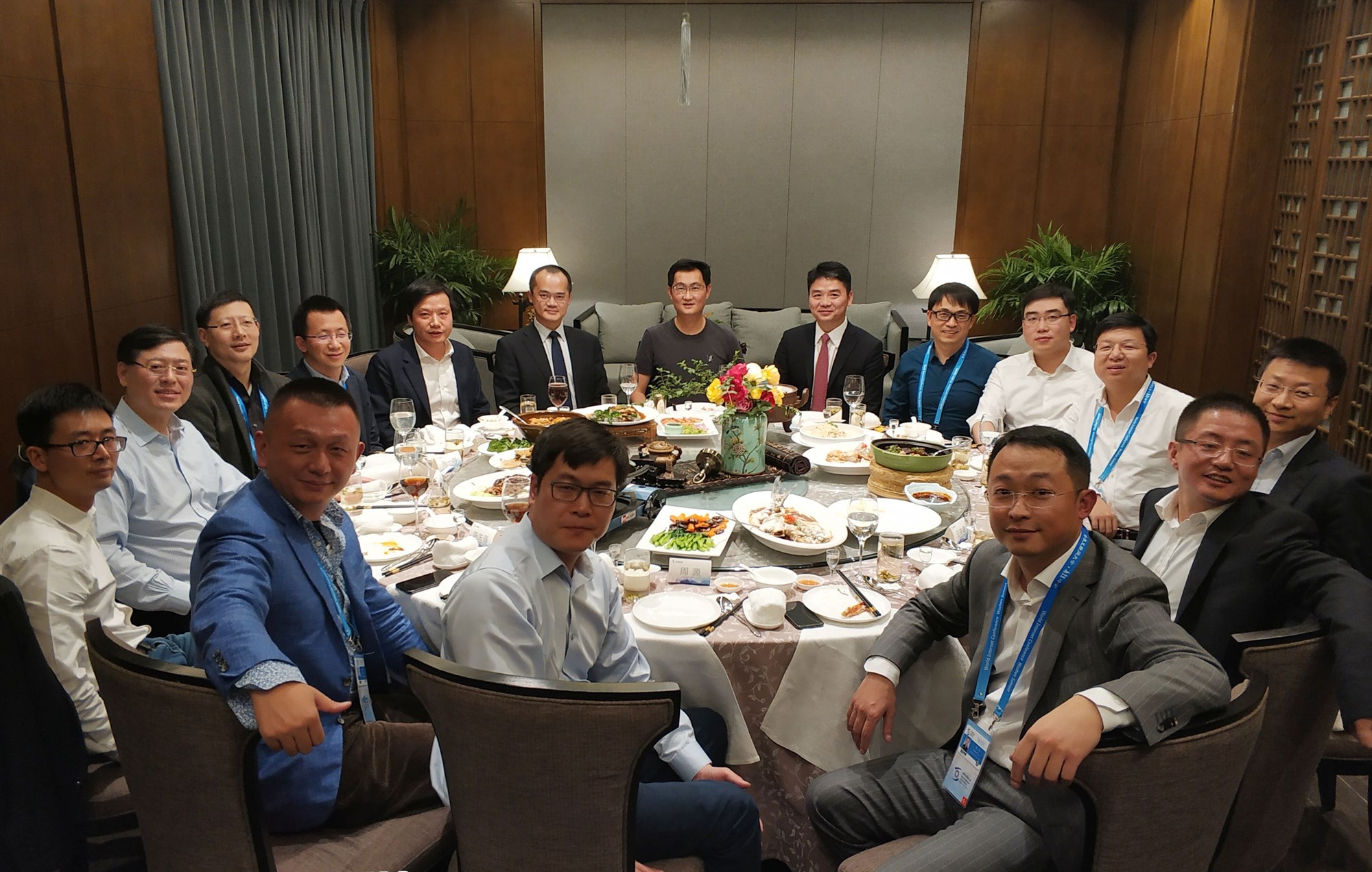 美团骑手的社保，谁来交？王兴估计不会管了