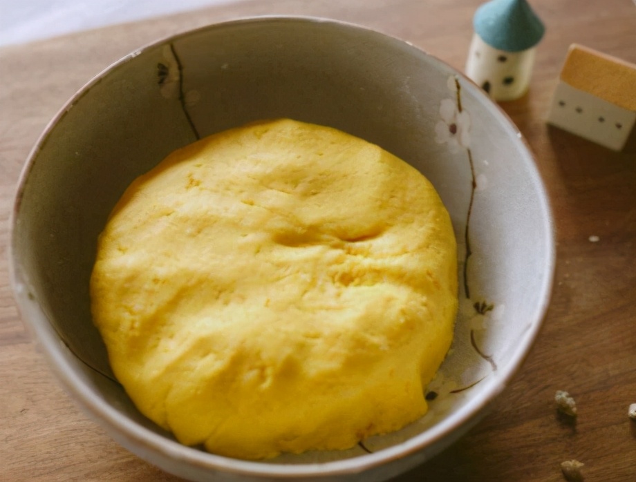 图片[4]-南瓜饼的做法步骤图 南瓜饼更香软-起舞食谱网