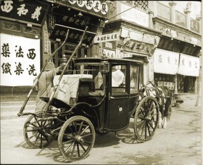 中国的瑰宝老北京100年前的“街拍”居然是彩色的，10万人次点赞