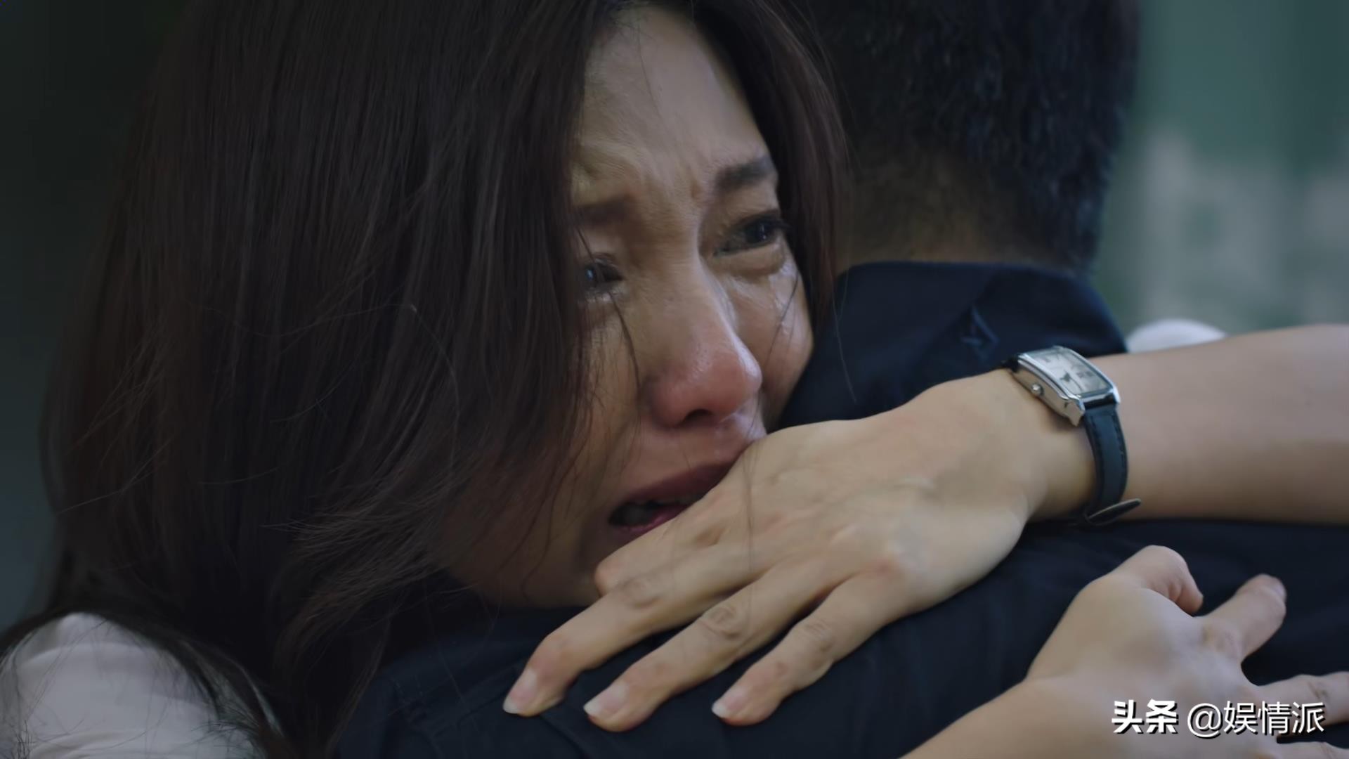 戏火人难红，如今凭《猎狐》大放异彩，她这个演技派终于火了