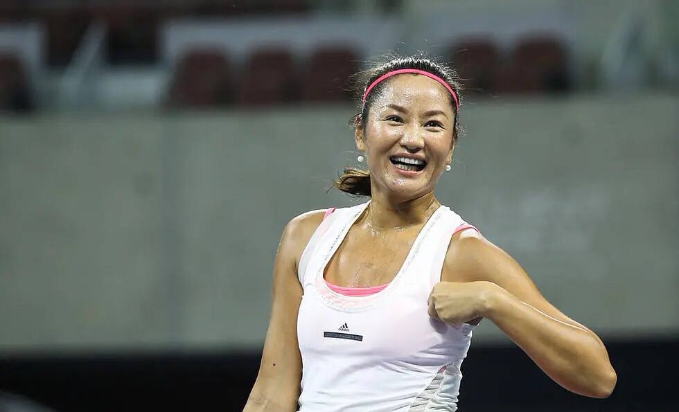 又老又丑认不出？顶“谋女郎”光环的超模瞿颖