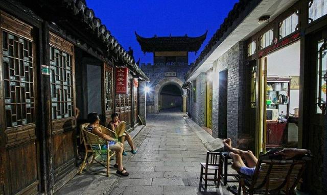 寻镇江苏泰兴 