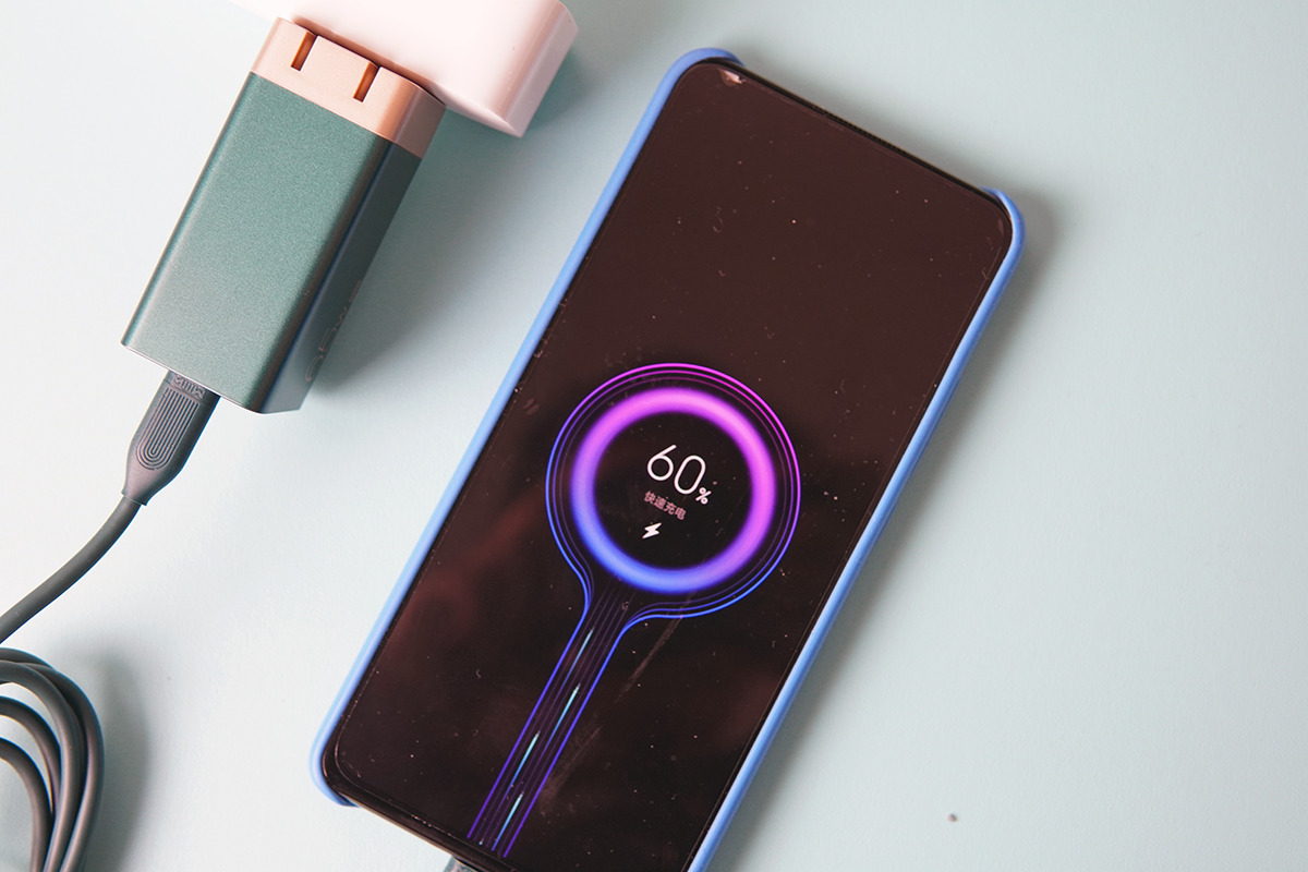 出门，一个充电器就够了——米物甄妙65W氮化镓充电器