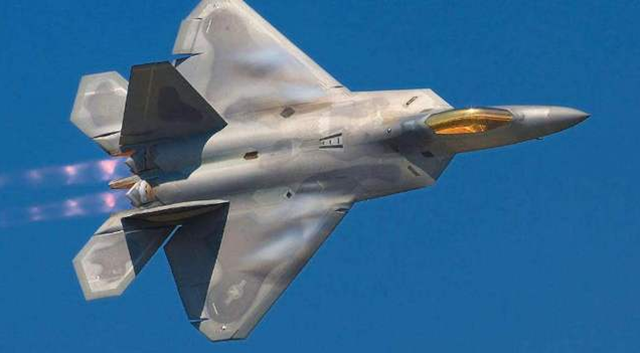 俄罗斯迎来最新五代机，性能反超美国F22和F35，成功弯道超车