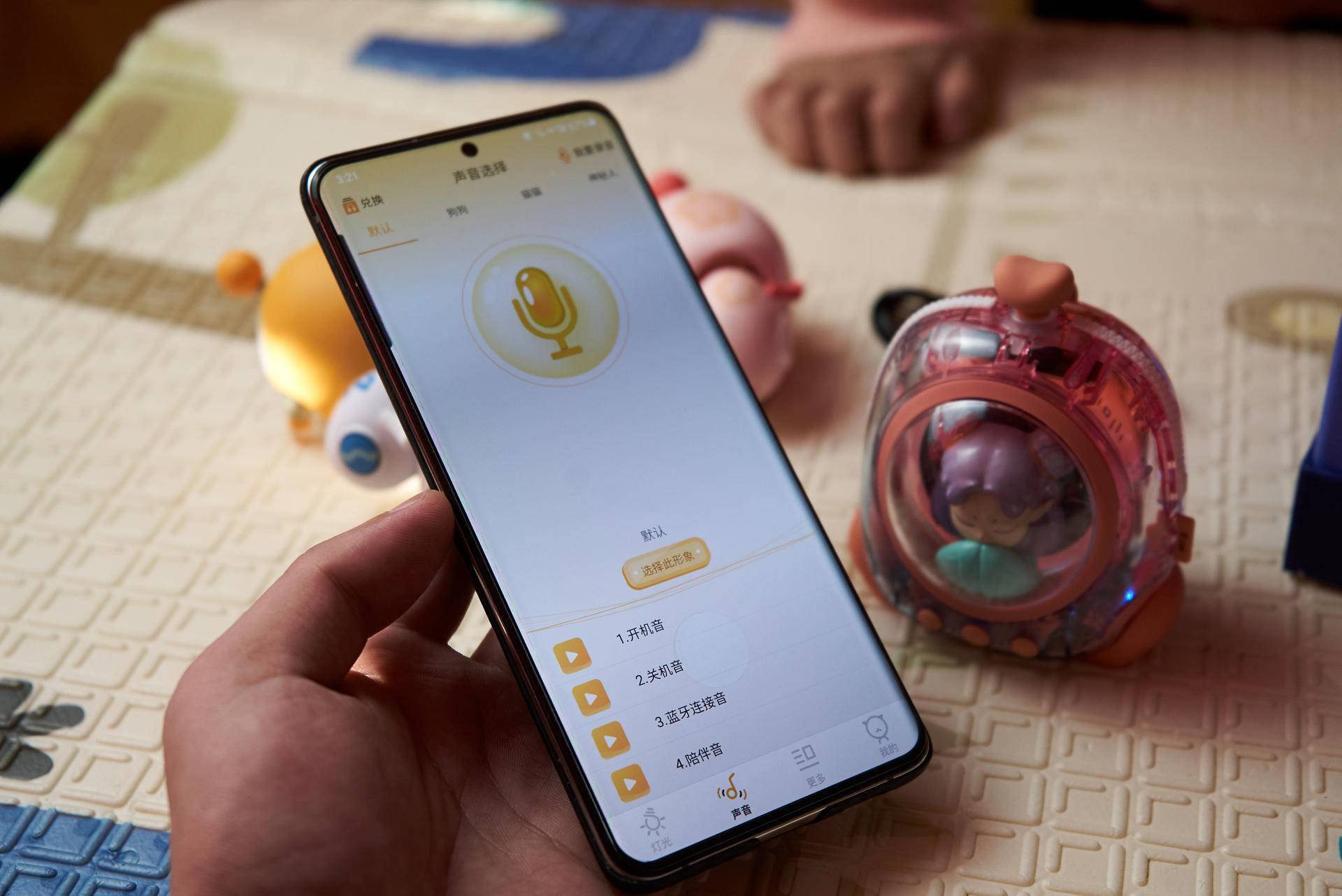 萌即正义！黄油猫又带着新品太空背包蓝牙音箱来萌你一脸