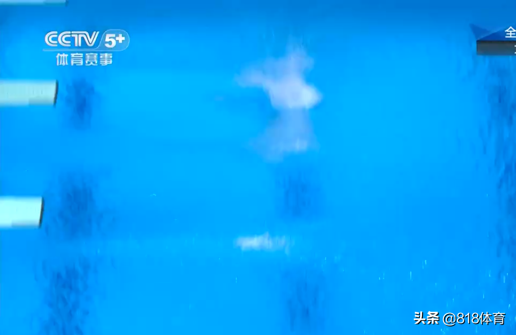 神仙打架!全红婵被张家齐反超一脸紧张,为她0水花鼓掌,俩10分决胜