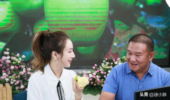 薇娅回应《向往的生活》中直播翻车，水果到买