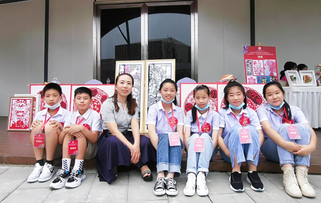 成都市双流区永安小学丨成都非遗进校园，永小剪纸竞技艺