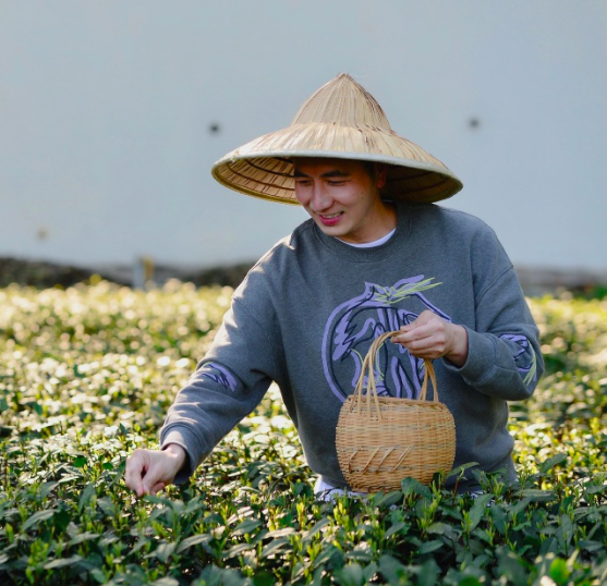 林生斌现任妻子被扒，是旗下漂亮女模特小乐，官宣得女或是二胎？