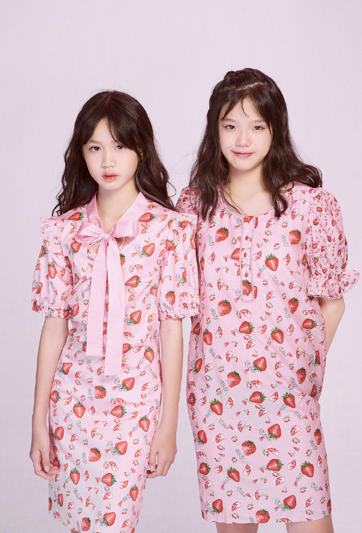 钟丽缇晒母女写真，俩女儿颜值高气场足，妈妈小腹平平仍未能怀孕