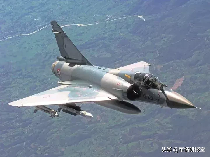 军事趣闻,把这些战斗机放大或者缩小,会变成另一款飞机-第5张图片-大千世界 军事趣闻,把这些战斗机放大或者缩小,会变成另一款飞机-第5张图片-大千世界