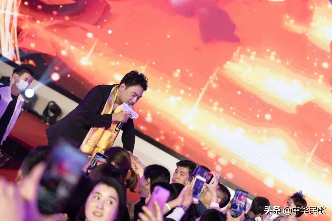海来阿木被称商演王，新年春节档邀约不断经纪人17052226000