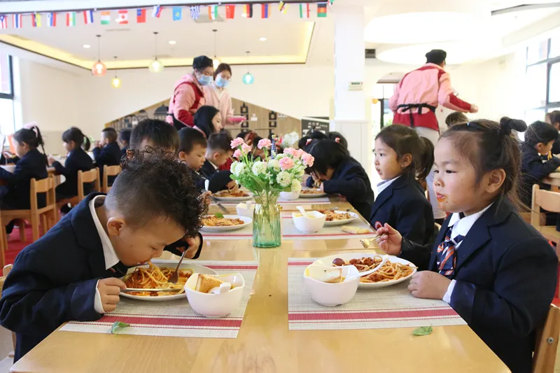 优雅养成记 | 英迪国际幼儿园西餐文化体验