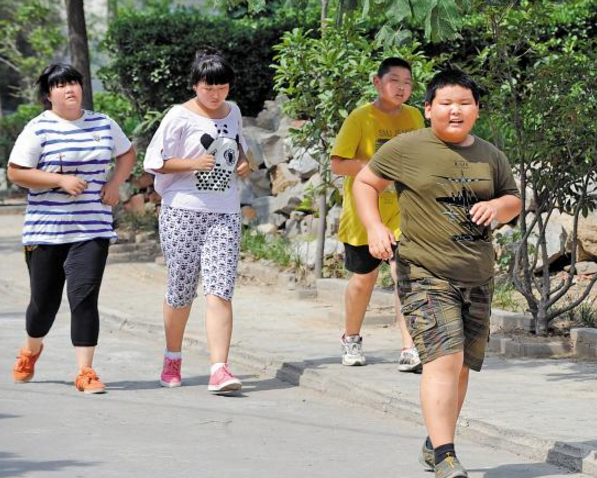 儿童标准身高表，偏矮小孩子需及时补救，自查你家娃达标了吗？